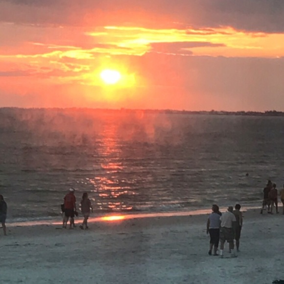 Meet your Posher, Ruth - Picture 2 of 2